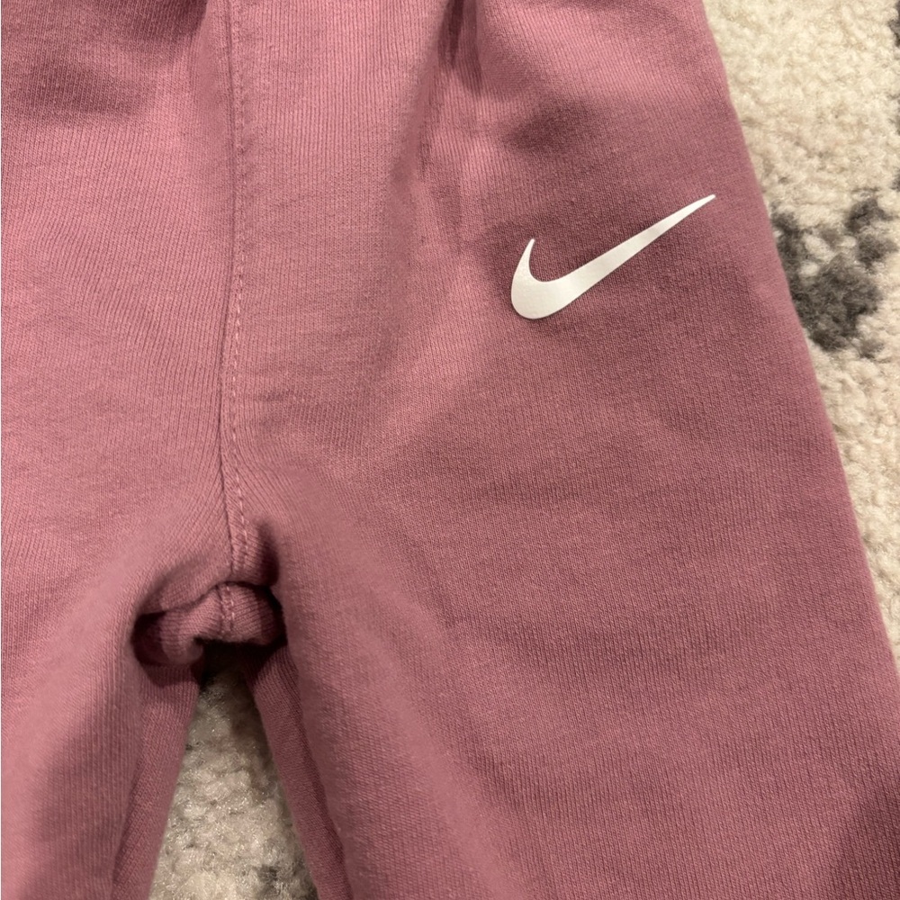 Nike Kids Rose-Mauve Sweatpants with White Swoosh - Picture 2 of 4